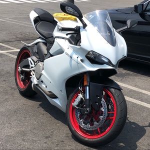 Meet your Posher, Hervin